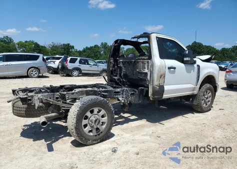 2024 Ford F350 Super Duty z USA, uszkodzony, nr VIN 1FTRF3BN9RED68256